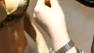 新人學妹初次試水露臉給男友口交大雞巴，讓男友摳逼無套插入，捏著奶子爆操浪蕩呻吟不止，被幹的神魂顛倒…