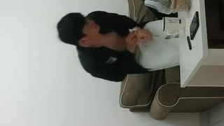 颜值小姐姐，私底下也是很放荡不羁