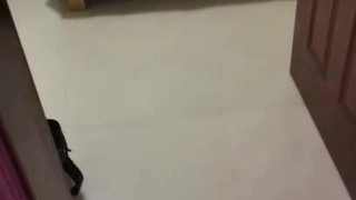 91π先生酒店約炮剛出來做的大二女生還有點害羞，小粉B太嫩，連幹兩炮完美露臉…